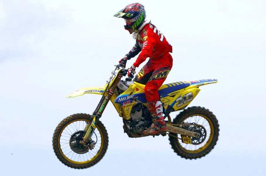 max 04